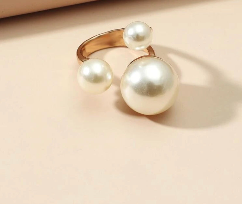 Triple Pearl - Ring